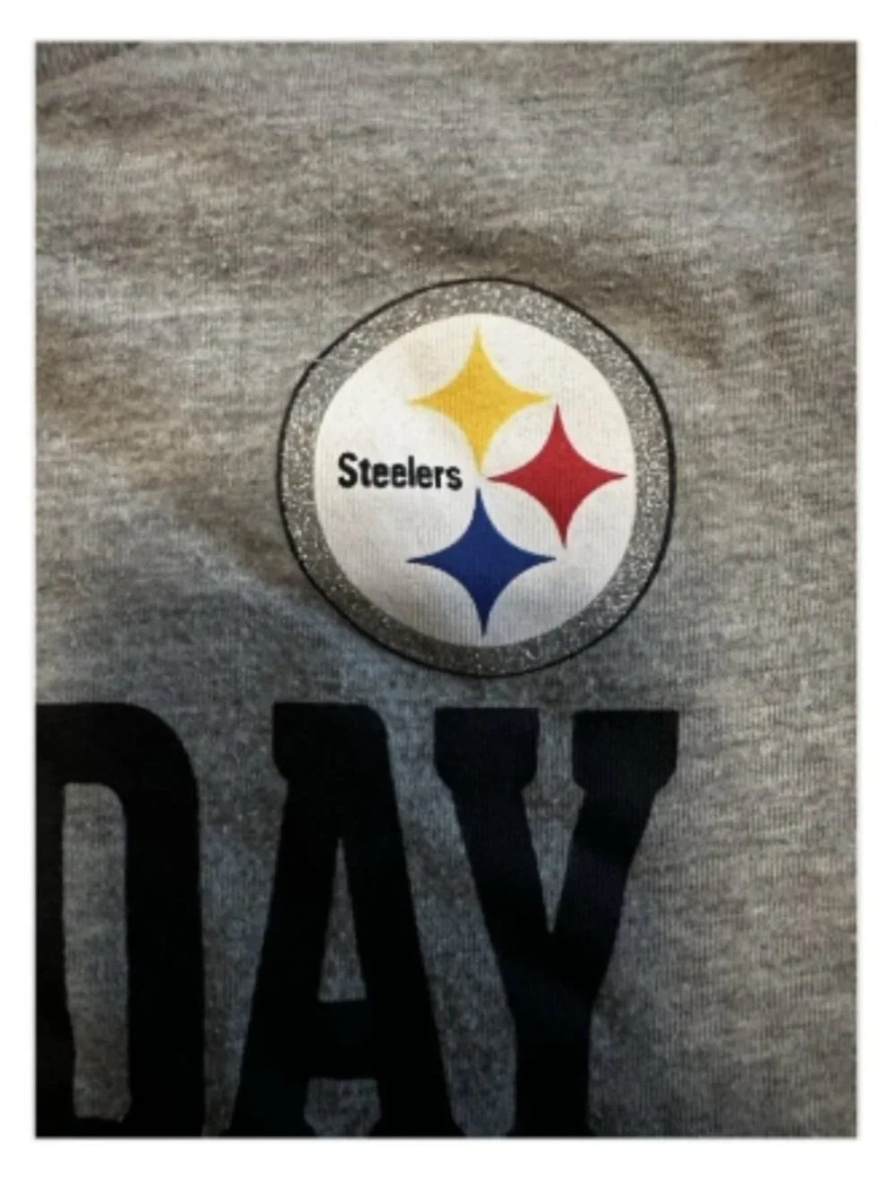 🏈 Pittsburgh Steelers Graphic Tee Gray Size S NFL Sunday Shirt